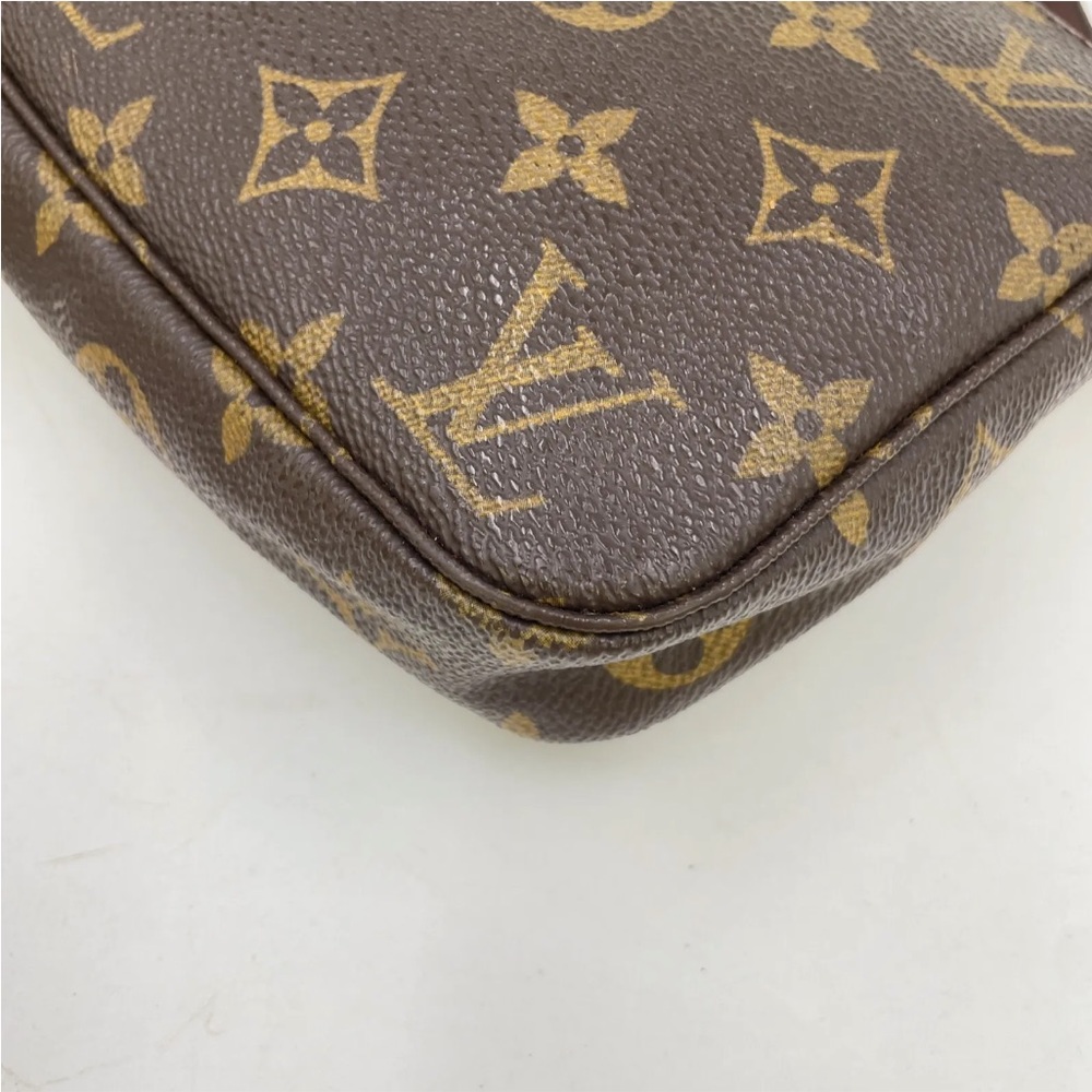 Louis Vuitton Pochette Accessories Bag with extra chain strap - Picture 8 of 15